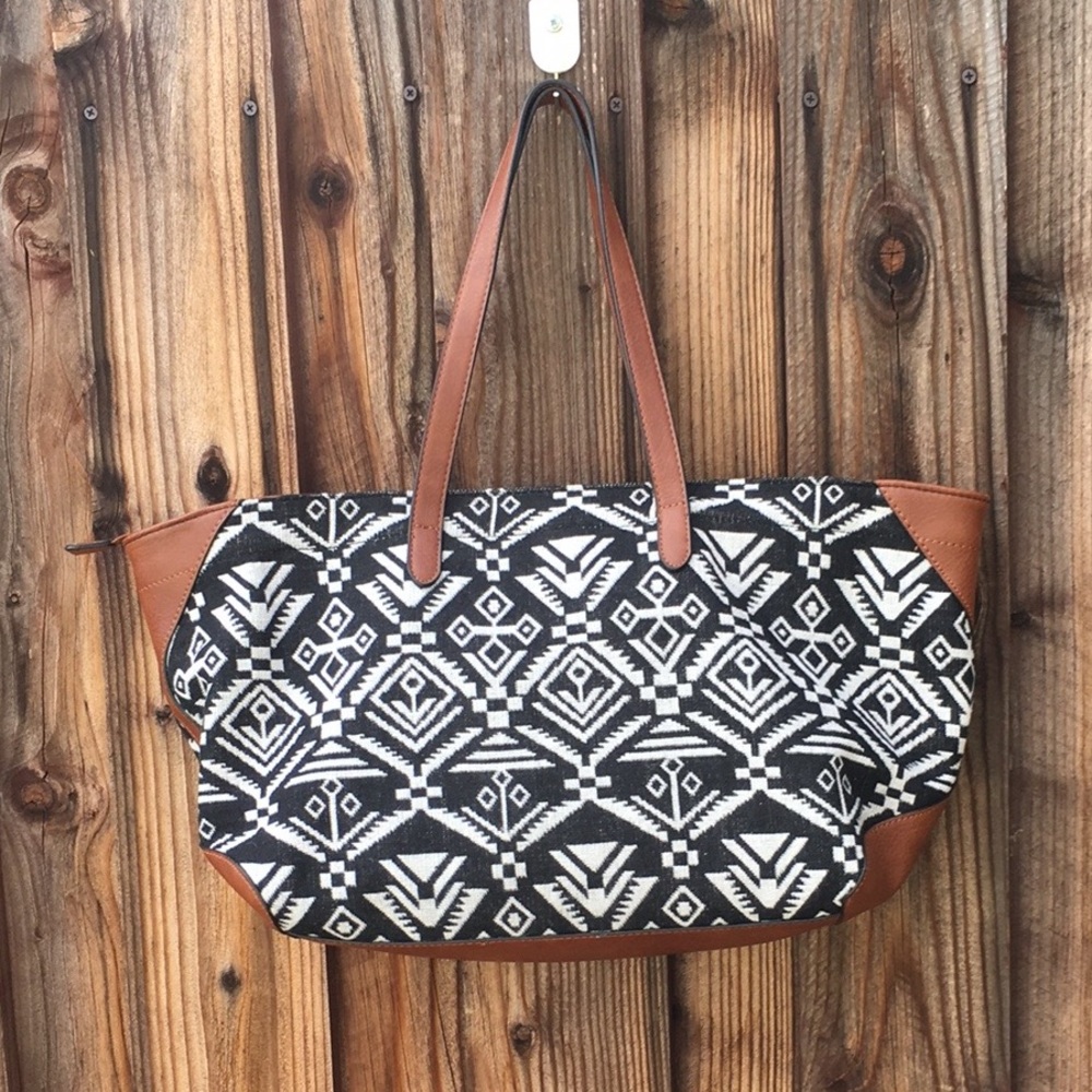 COLDWATER CREEK ethnic  pattern tote handbag